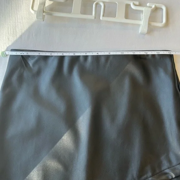 Pentagone Faux Leather Asymmetrical Mini Skirt Womens Size S Vegan - Picture 6 of 7